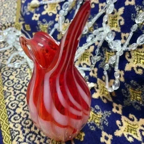 Candycane striped glass vase. Beautiful for the holidays. - Picture 8 of 9